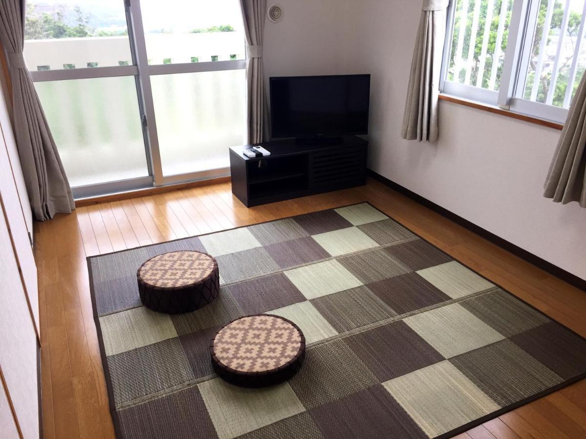 Forest Hills Of Yanbaru Motobu Chambre photo